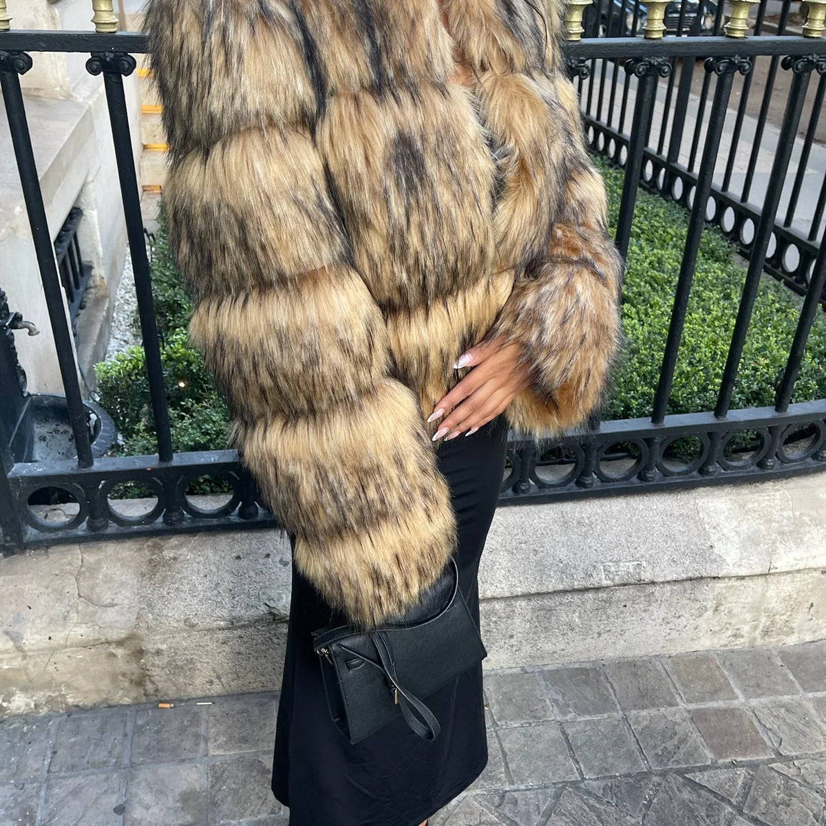 Chaqueta corta de pelo sintético ultra suave