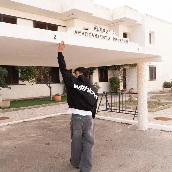 Sudadera con capucha estampada