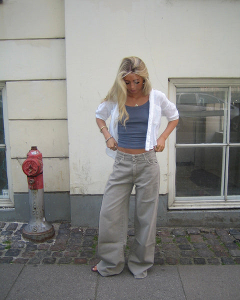 Vaquero de cintura baja con pierna ancha