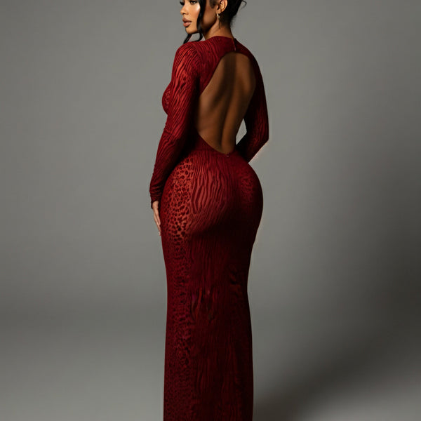 Vestido largo rojo de manga larga