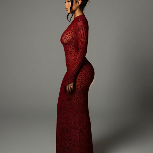 Vestido largo rojo de manga larga